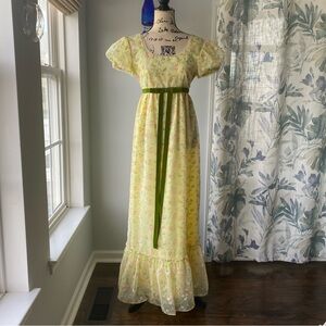Vintage 1970s Floral Prairie Regency Style Empire Waist Dress Cottagecore